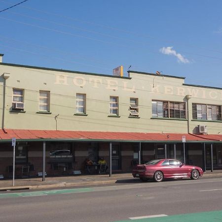 Hotel Kerwick Redbank Buitenkant foto